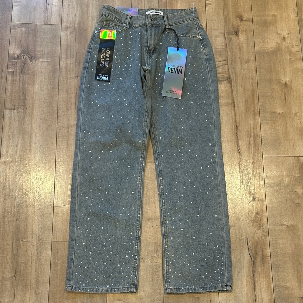 NWT Love Soho Rhinestone Embellished Jeweled Low Rise Wide Leg Jeans Sz 00